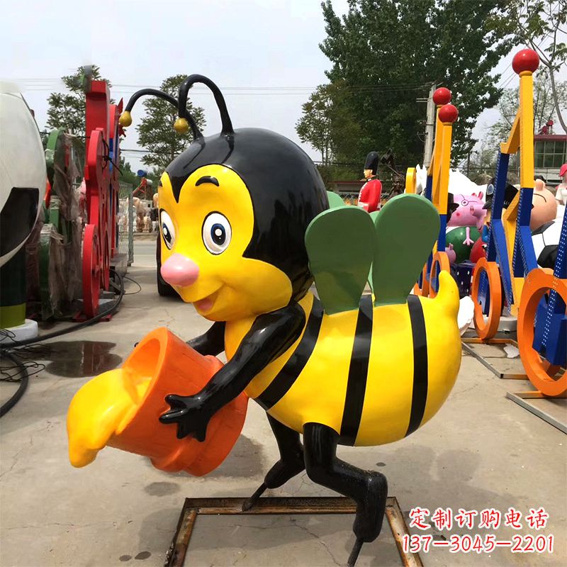 新乡玻璃钢蜜蜂雕塑