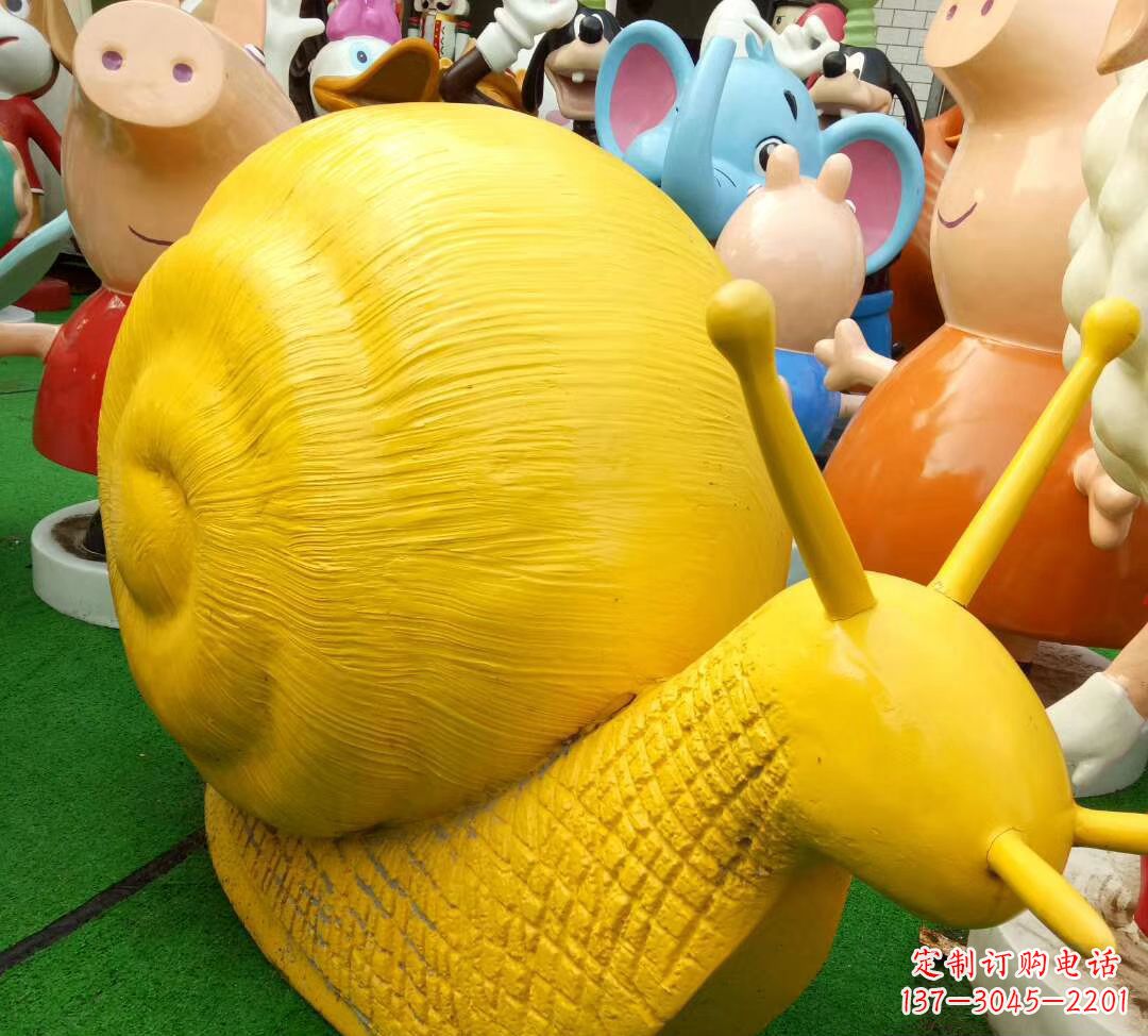 新乡玻璃钢仿真蜗牛 公园动物雕塑