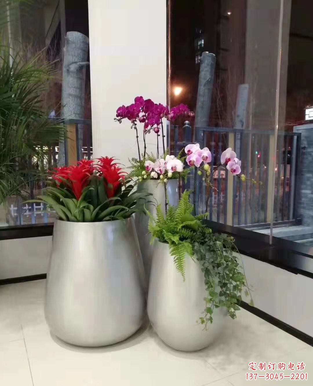 新乡玻璃钢花盆雕塑艺术之美