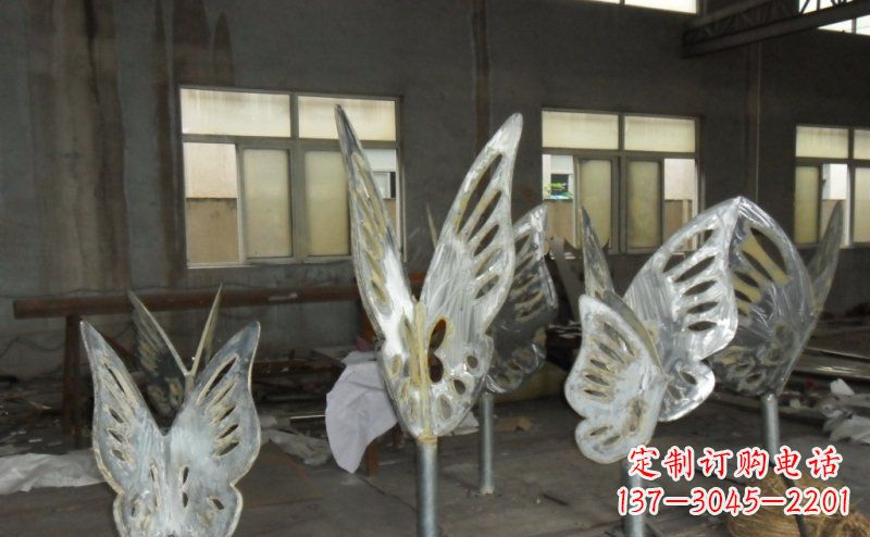 新乡不锈钢彩色蝴蝶景观雕塑