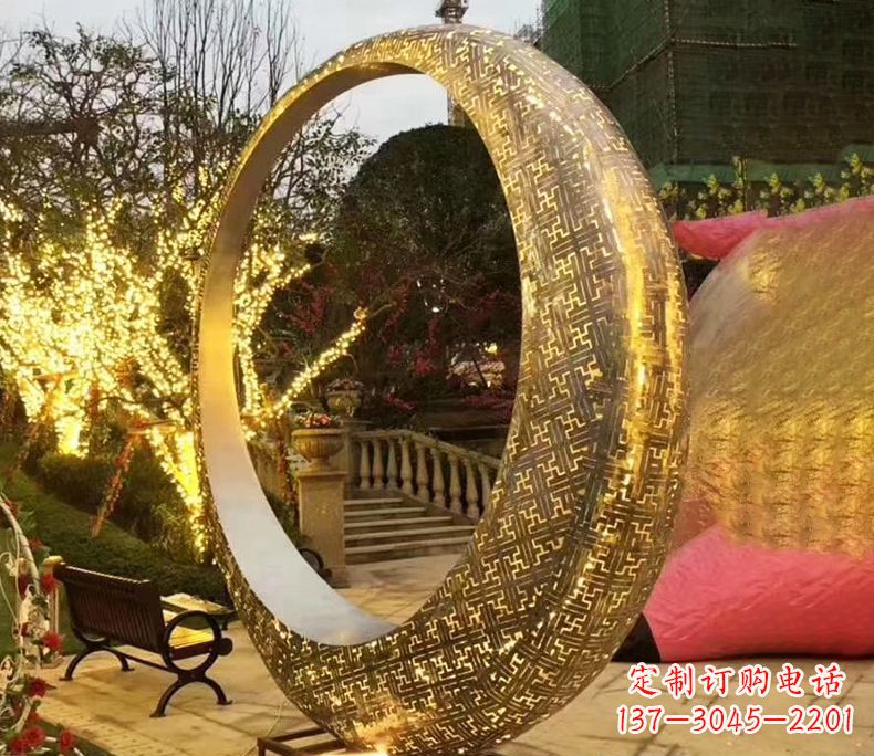 新乡不锈钢发光月亮雕塑艺术与科技的结合