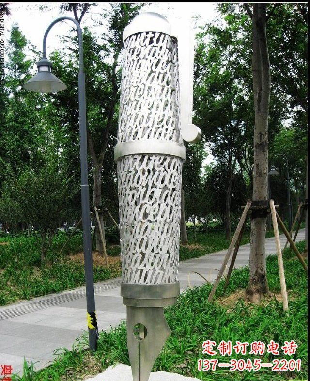 新乡不锈钢钢笔雕塑艺术与科技的完美结合