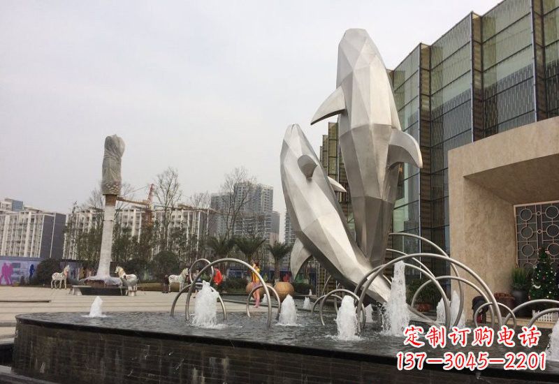 新乡海豚雕塑——从不锈钢抽象块面到精美的艺术品