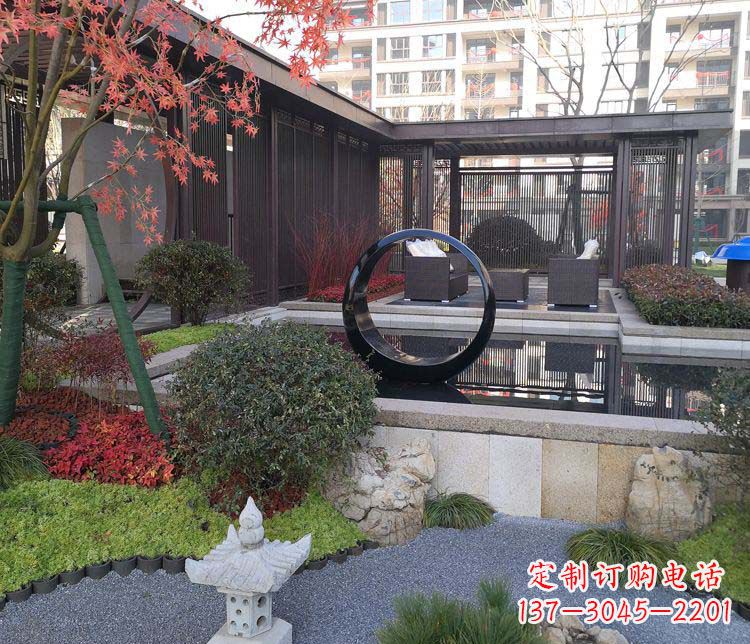 新乡不锈钢抽象圆环雕塑