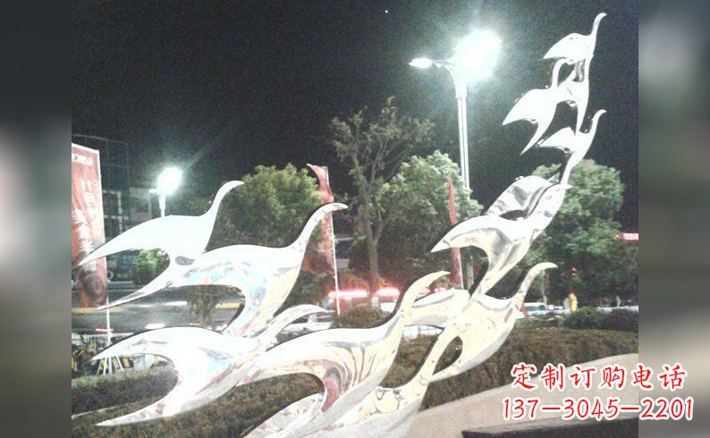 新乡不锈钢大雁雕塑——灿烂的翱翔