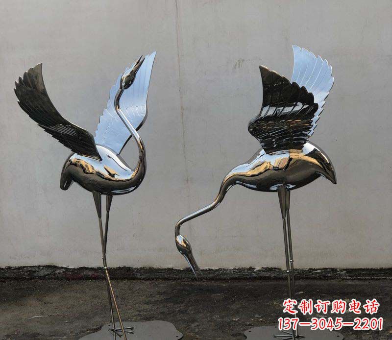 新乡不锈钢锻造仙鹤雕塑精美的艺术品