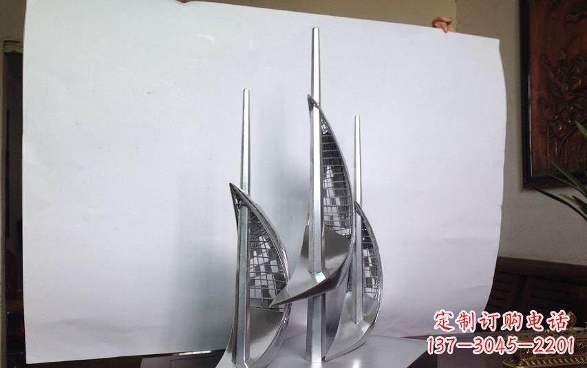 新乡不锈钢帆船乘风破浪雕塑