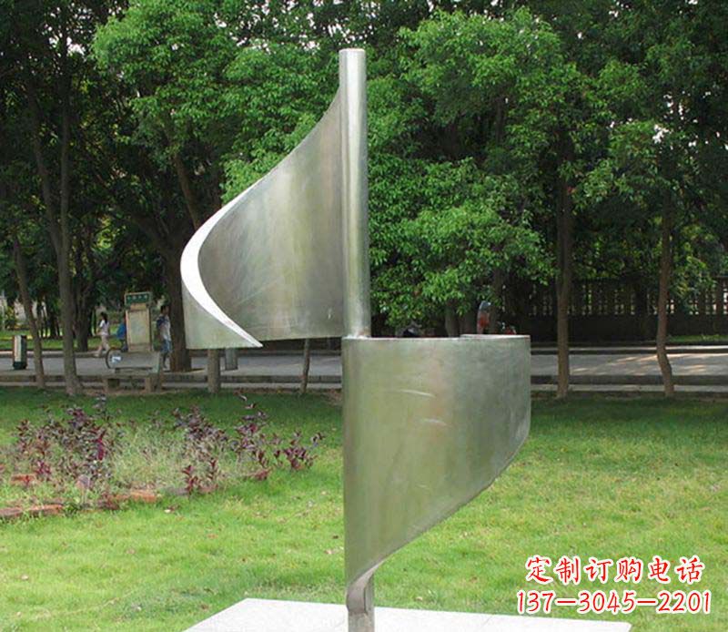 新乡精美不锈钢风车雕塑