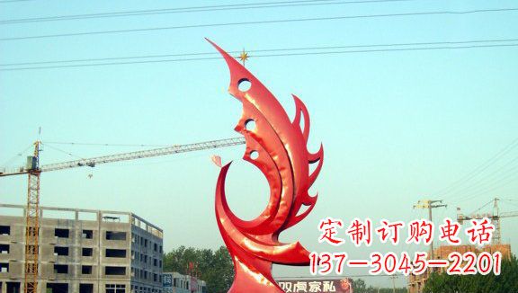 新乡凤凰城市的不锈钢雕塑
