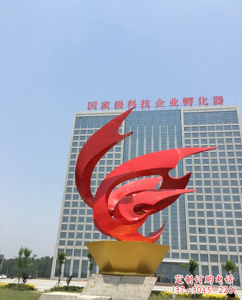 新乡不锈钢凤凰雕塑一种具有传统文化内涵的艺术品