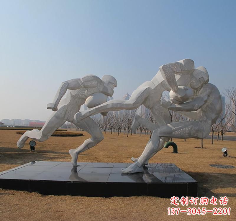 新乡不锈钢橄榄球雕塑传承精神的象征