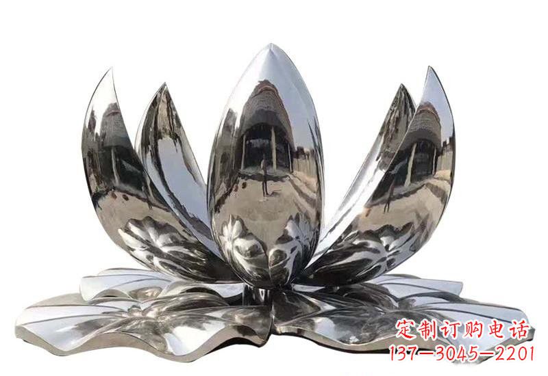 新乡不锈钢公园镜面莲花雕塑光彩夺目