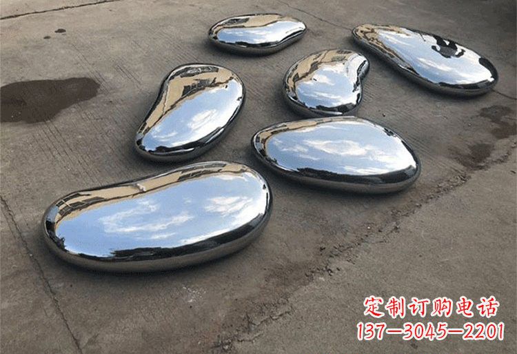 新乡不锈钢水滴雕塑让公园更加美丽