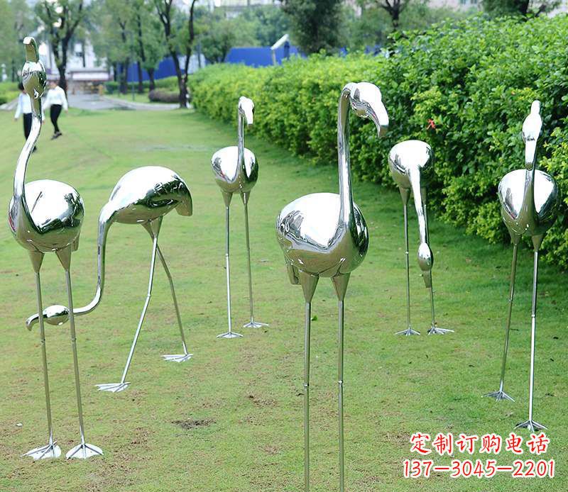 新乡不锈钢火烈鸟雕塑美丽的艺术杰作