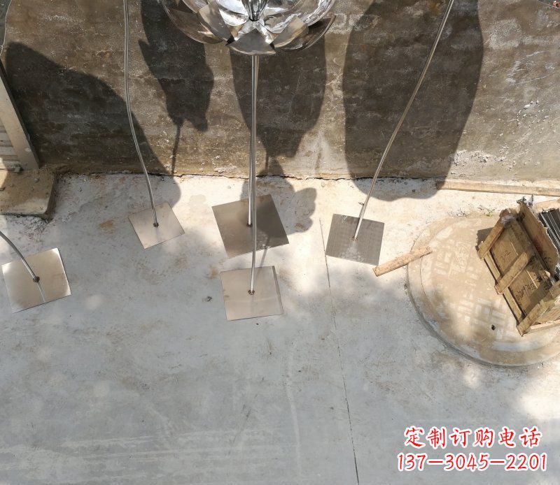 新乡不锈钢莲花荷叶酒店大厅景观雕塑