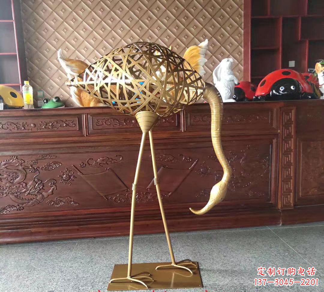 新乡不锈钢丹顶鹤雕塑精美外形,传承中华文化