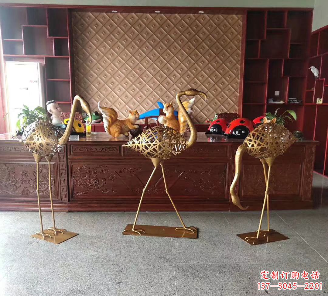 新乡不锈钢火烈鸟雕塑——熠熠生辉