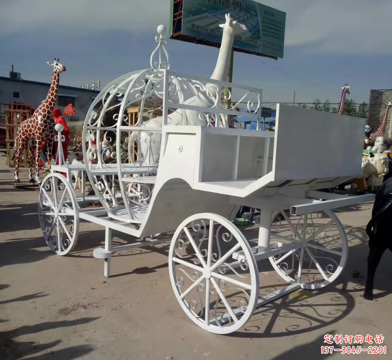 新乡不锈钢欧式马车雕塑精美的艺术品