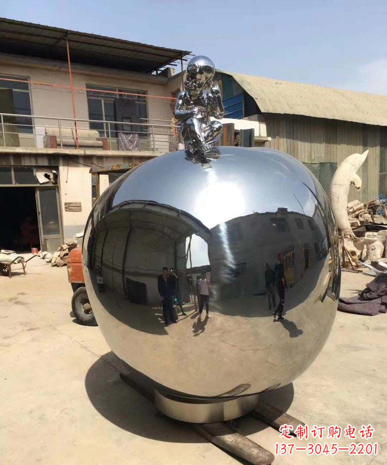新乡精美不锈钢苹果雕塑