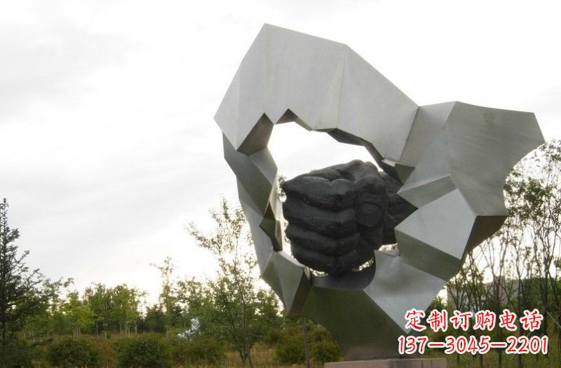 新乡不锈钢拳头雕塑222