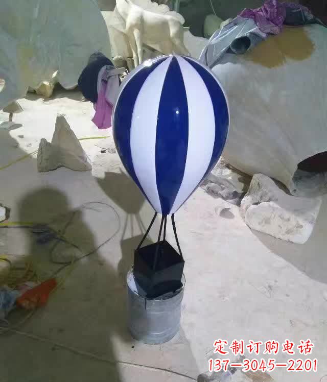 新乡气球雕塑精美外形、绚丽色彩