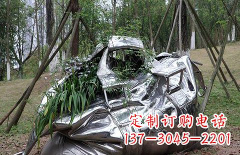 新乡不锈钢手提包雕塑——精美的艺术形式