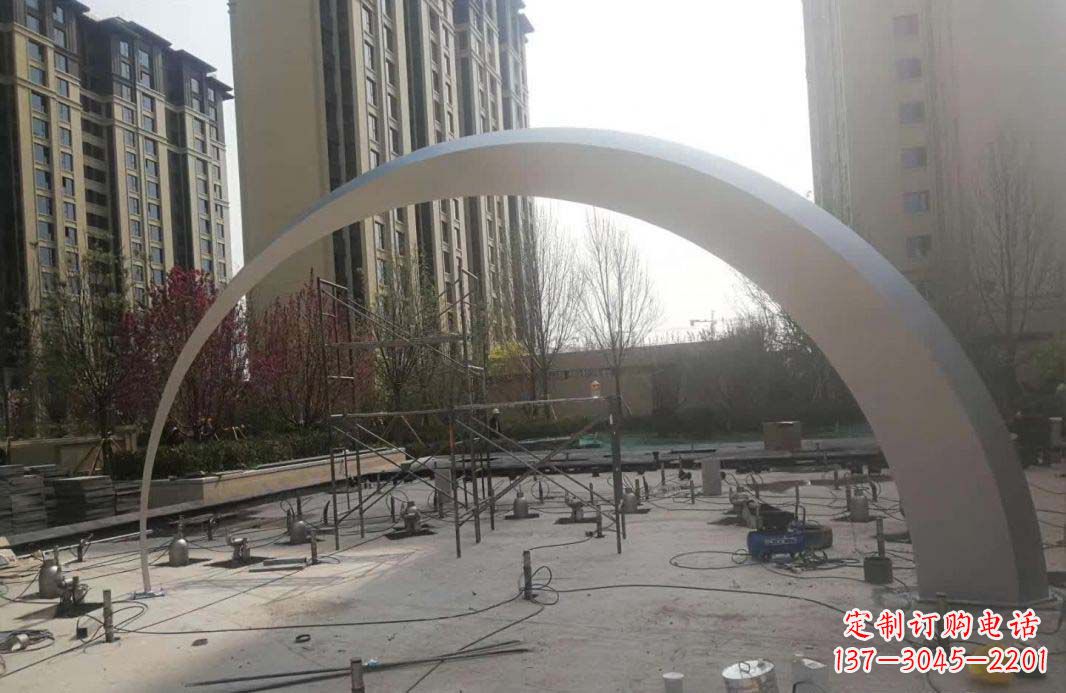 新乡不锈钢小区拱门雕塑美化环境