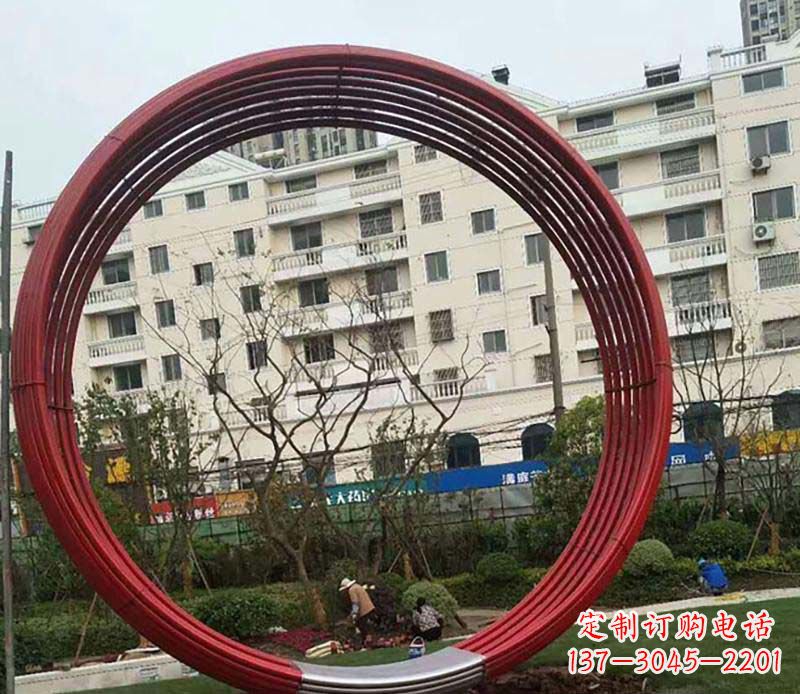 新乡不锈钢圆环雕塑精致而经久耐用