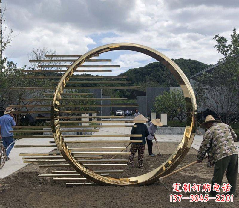 新乡不锈钢圆环艺术雕塑——极致精湛的艺术美学