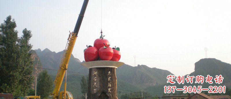 新乡不锈钢苹果雕塑缔造城市风采