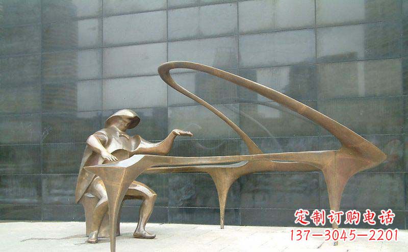 新乡抽象人物弹钢琴街边景观铜雕
