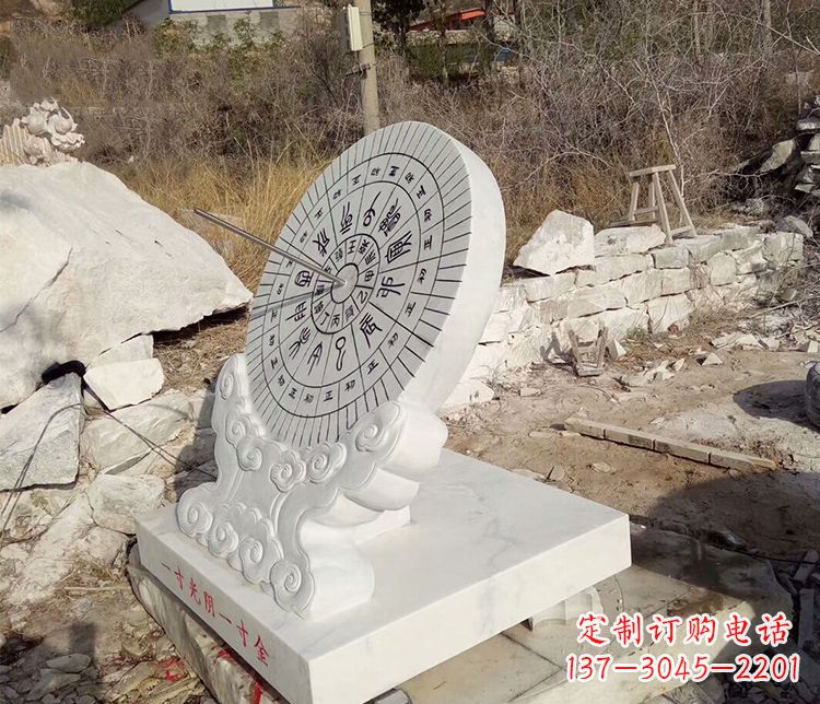 新乡传承古老文化——日晷雕塑