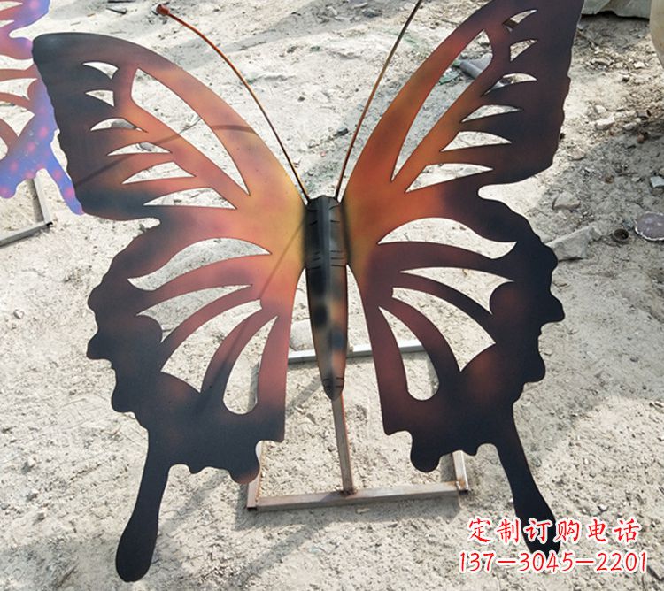 新乡大型不锈钢铁艺蝴蝶雕塑,户外公园园林彩色昆虫摆件