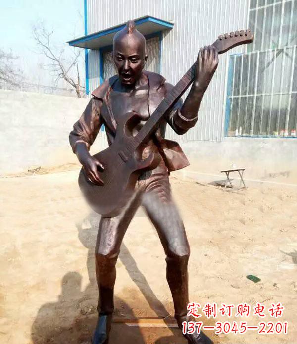 新乡音乐传奇——吉他雕塑