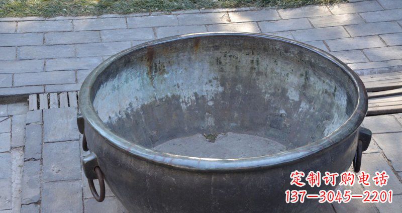 新乡仿古纹饰铜水缸雕塑