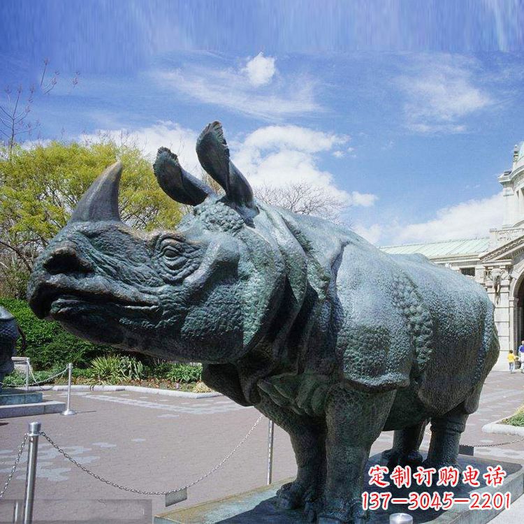 新乡仿真犀牛铜雕-公园园林动物雕塑摆件