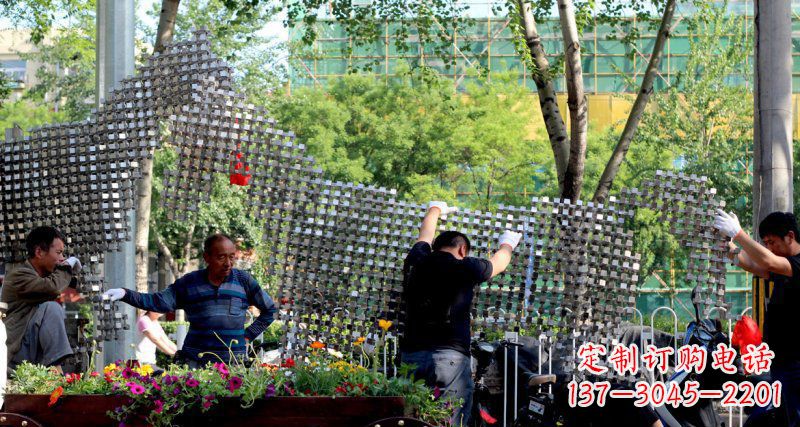新乡中领雕塑 - 动物抽象不锈钢雕塑