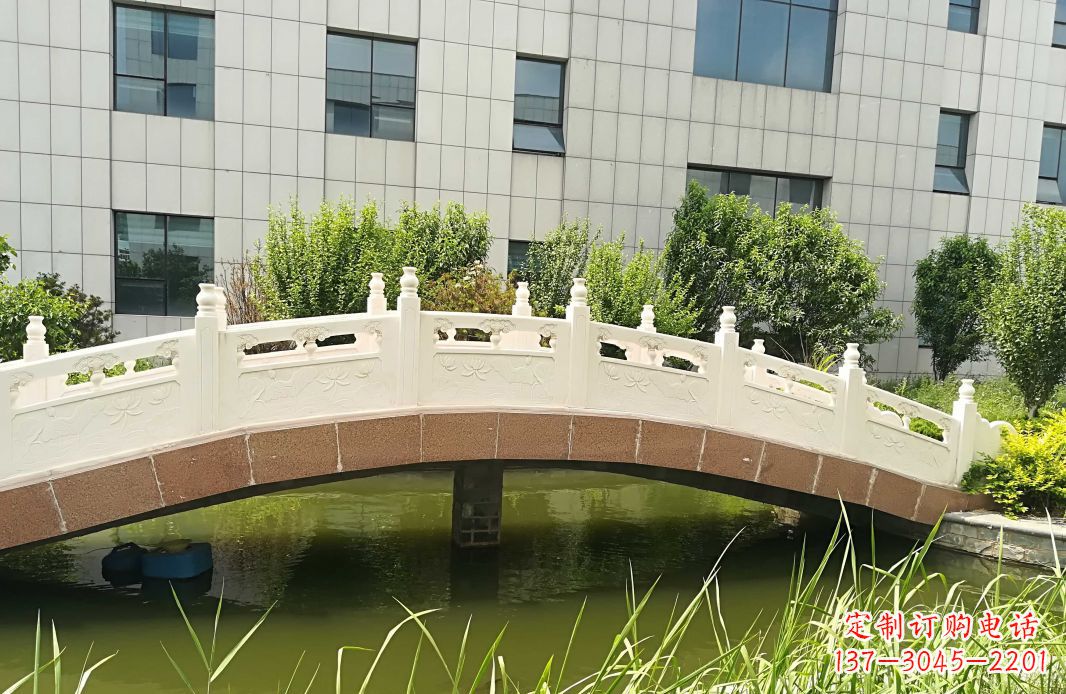 新乡手工制作的汉白玉石拱桥雕塑