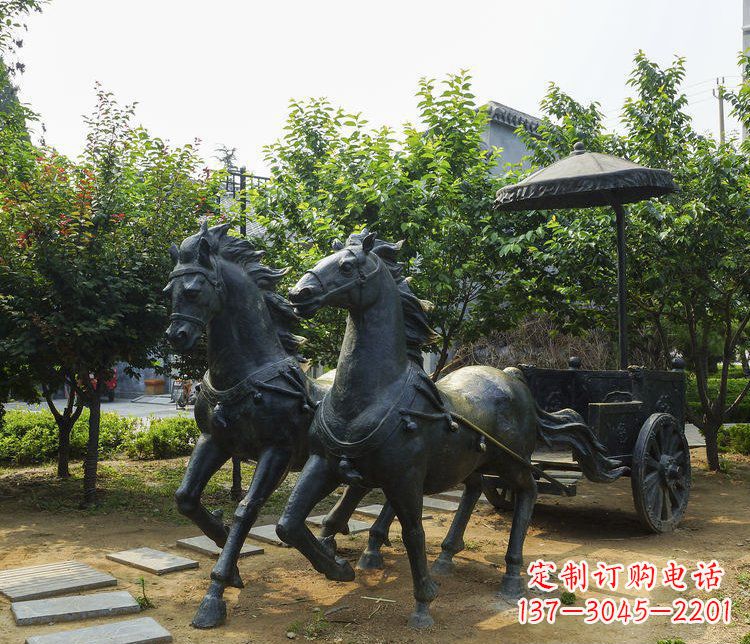 新乡公园景观古代马车铜雕