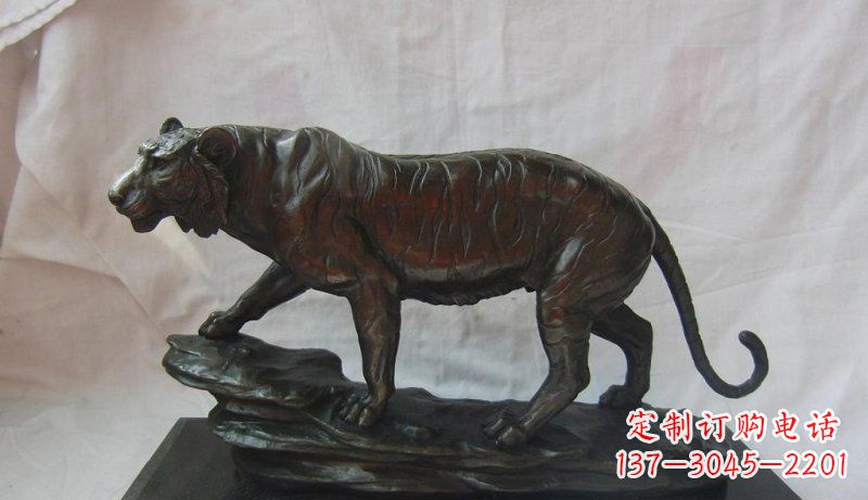 新乡高质量老虎铜雕