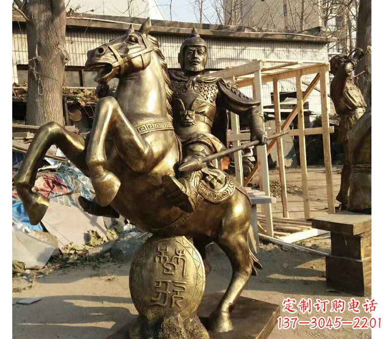 新乡公园人物骑马的战士铜雕