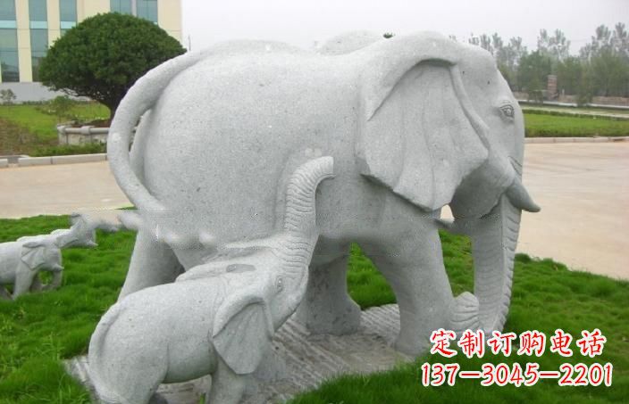 新乡传神静谧的大象石雕