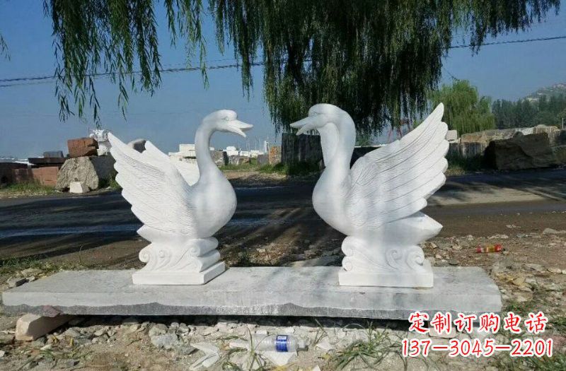 新乡公园天鹅石雕