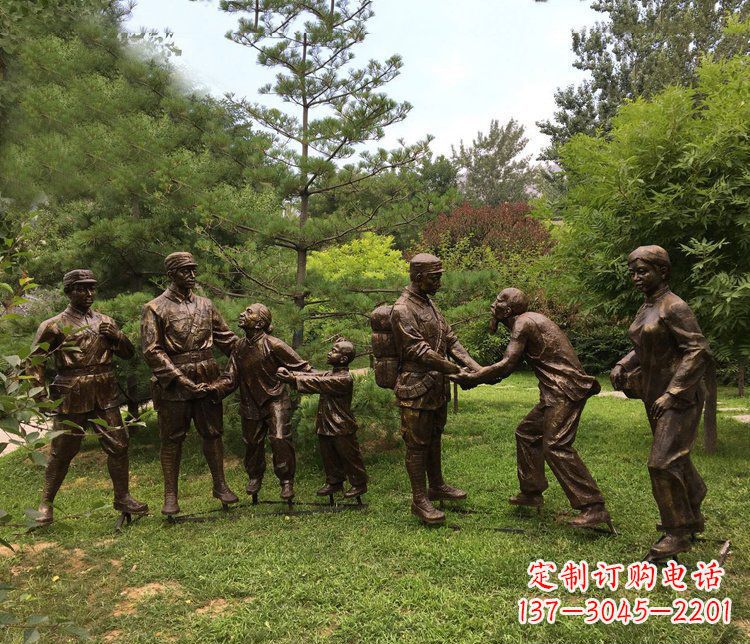 新乡广场八路军解放战士人物铜雕