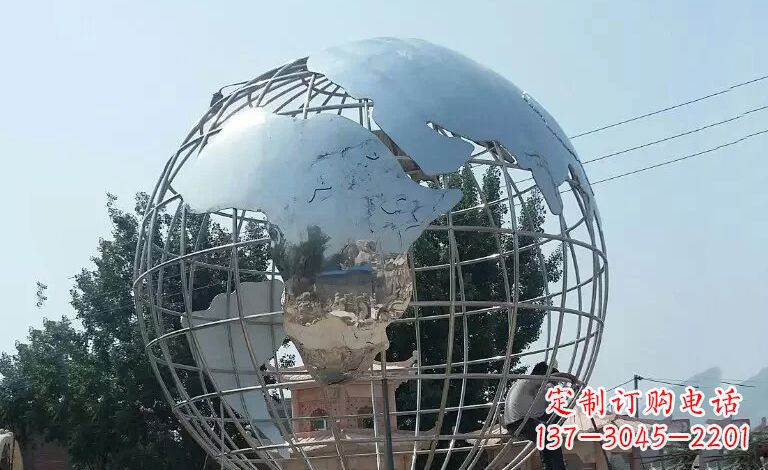 新乡用艺术充实空间,精工制作高品质不锈钢地球仪雕塑
