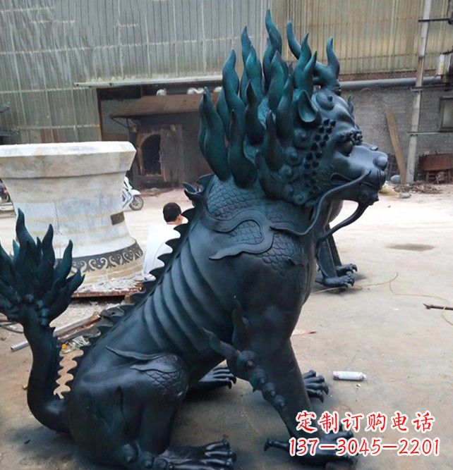 新乡黄铜麒麟雕塑