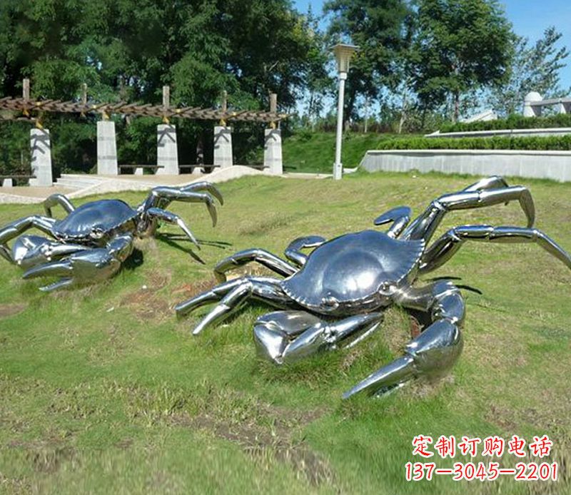 新乡螃蟹雕塑不锈钢