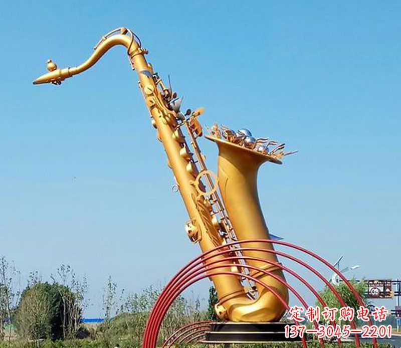 新乡萨克斯景观铜雕