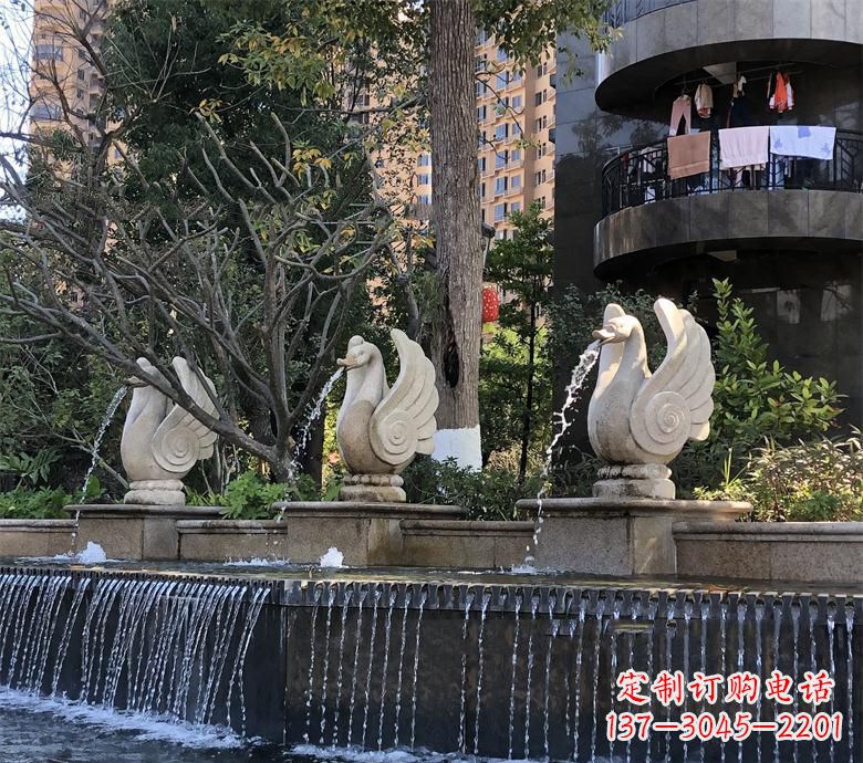 新乡石材喷水鹅 园林动物石雕景观摆放 水池石天鹅
