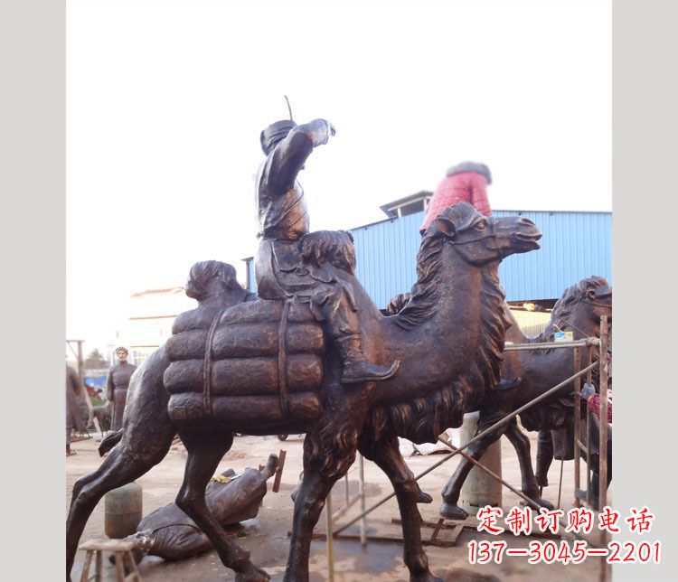 新乡铜雕广场骑骆驼雕塑